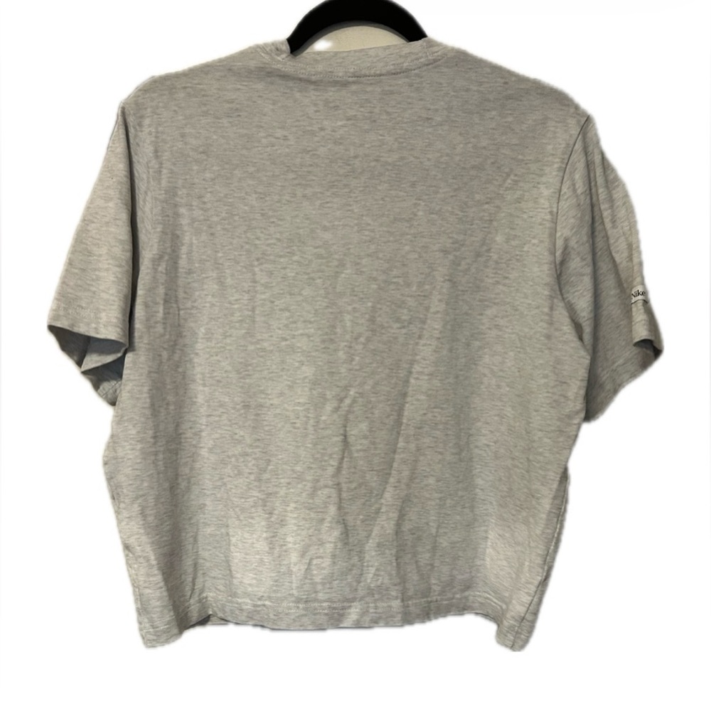 NWOT. Nike Sportswear Classic T. Size S. - Picture 5 of 13